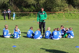 九游入口-国足高密度对抗中战术应变能力评分模型