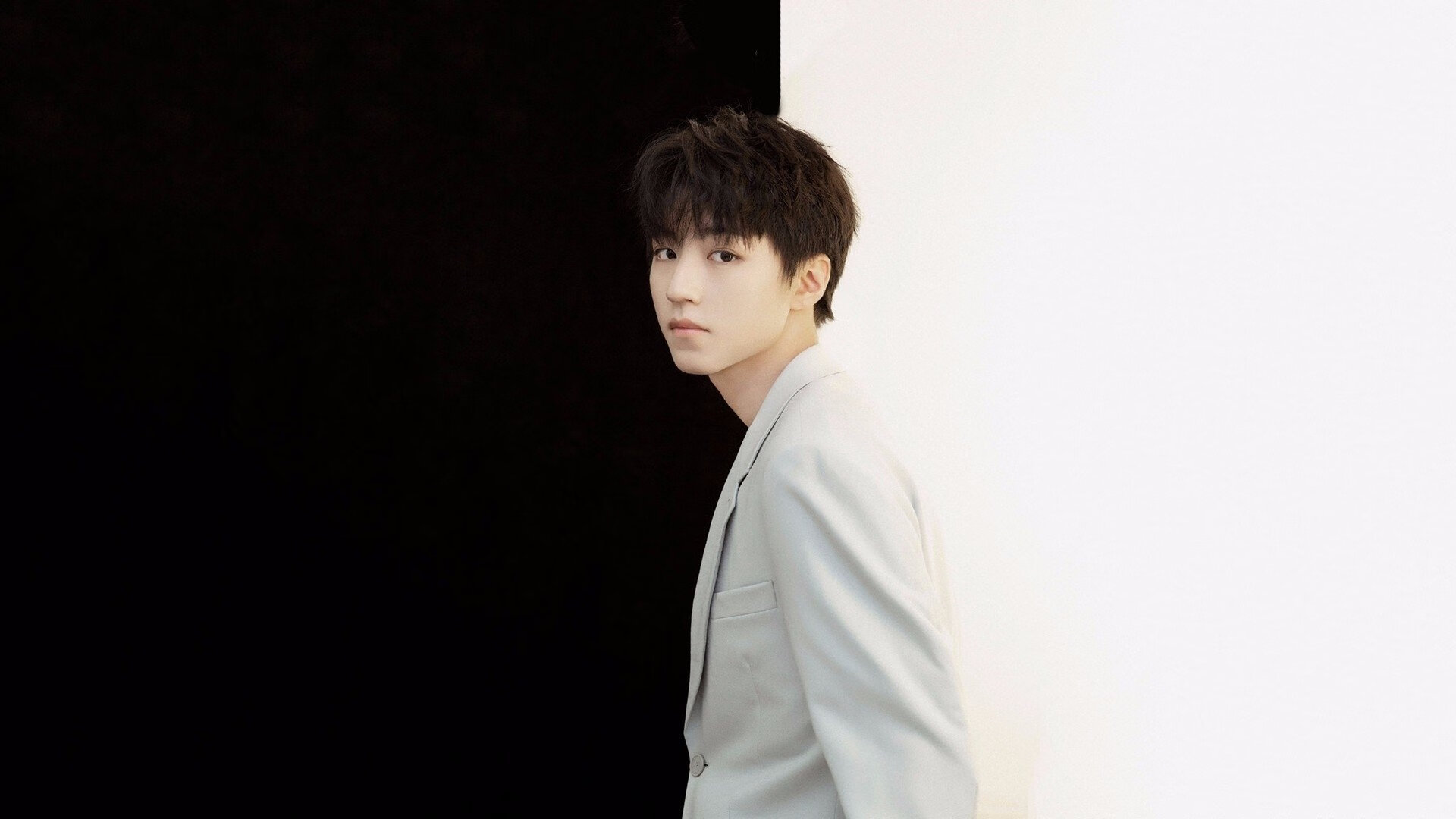 九游体育下载-五大联赛是否因对手风格变化主动调整中场厚度,五大联赛分析