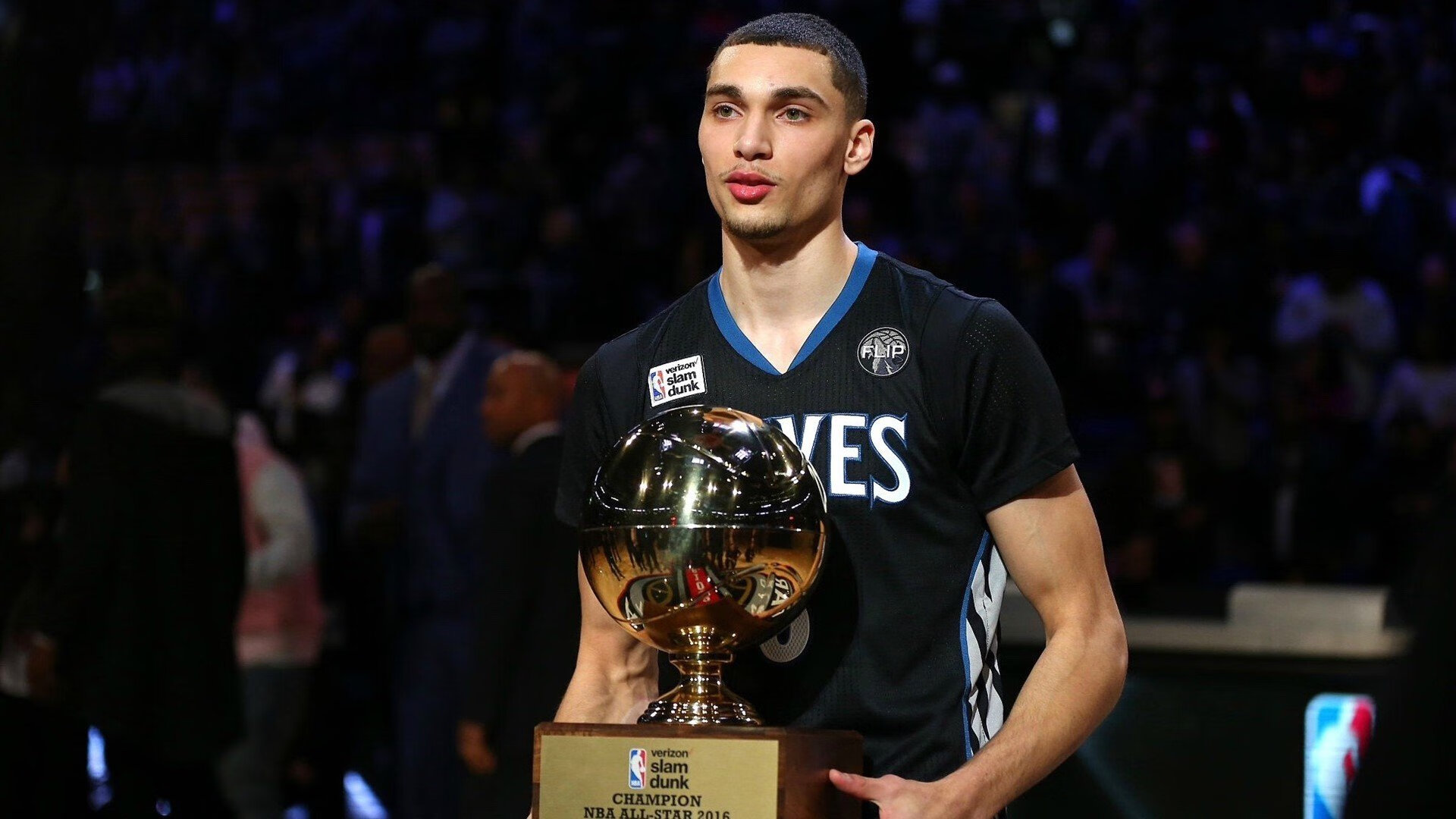 九游体育官网-投篮大赏：联盟中最炫酷的远射瞬间，远处投篮技巧